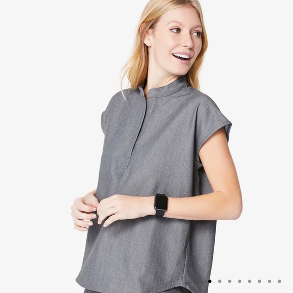 Like-New Figs Rafaela Mandarin Collar Scrub Top - Picture 1 of 4